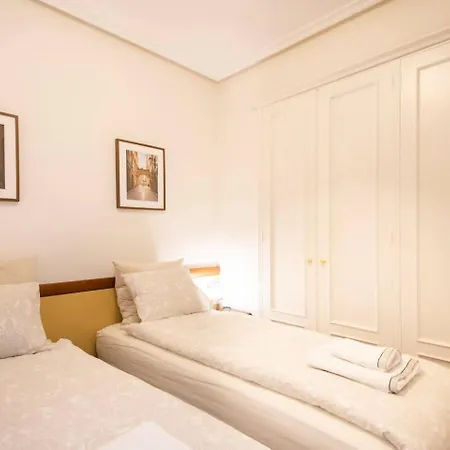 En El Corazon De La Ciudad Con Parking