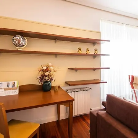 En El Corazón De La Ciudad Con Parking Apartamento